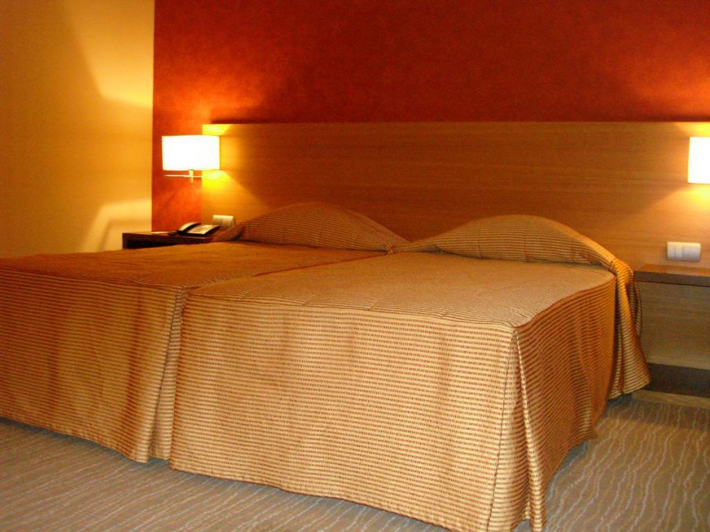 Single Room,112523784:JPEG